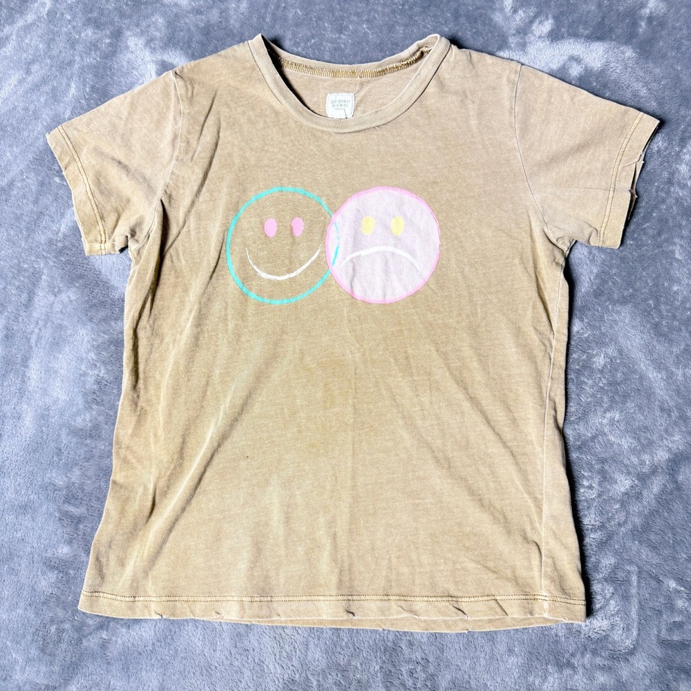 Modish Rebel Youth Size M Graphic T-Shirt Tan Mineral Wash Smiley Face